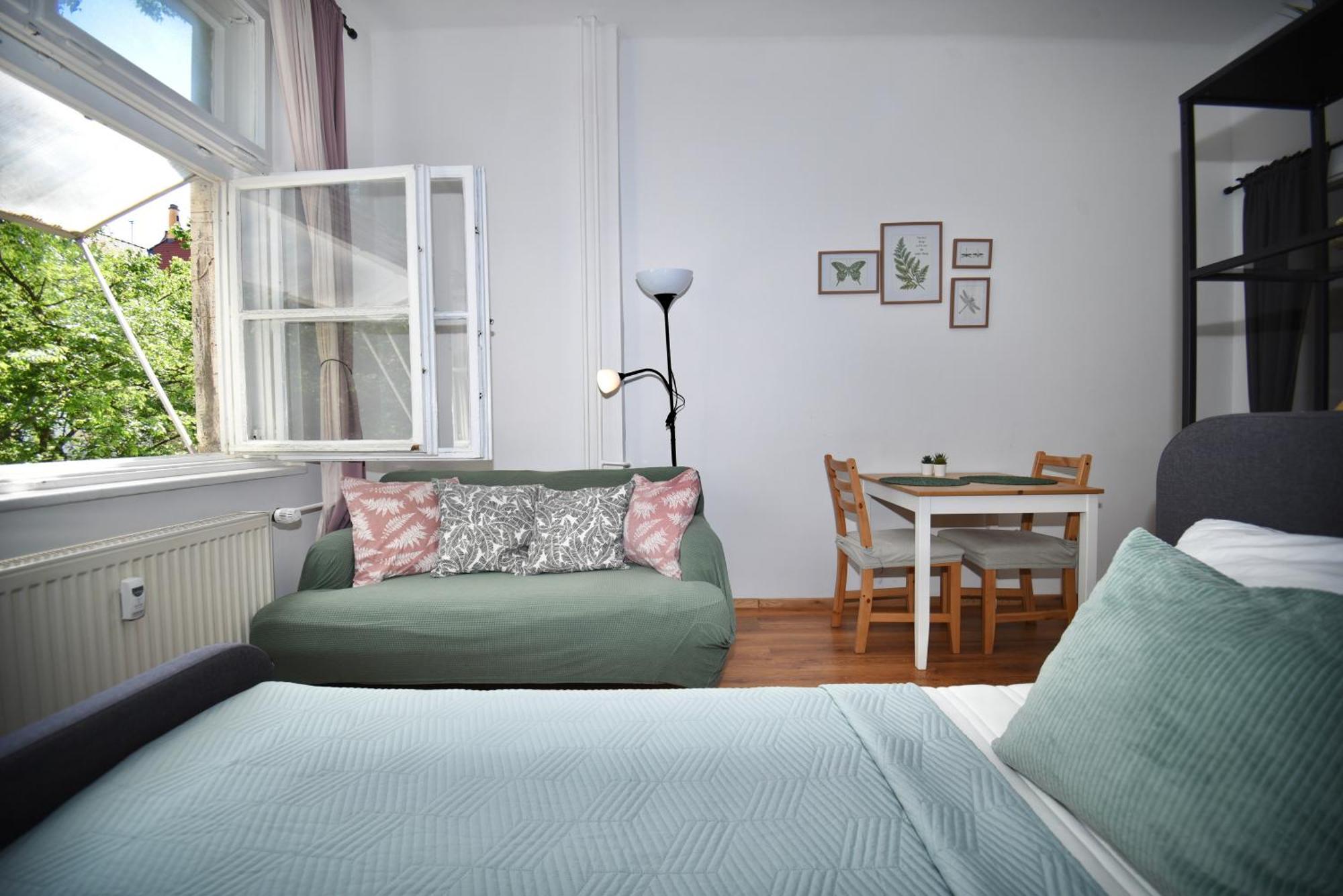 Central Urban Studio - Style Meets Comfort Bratislava Buitenkant foto